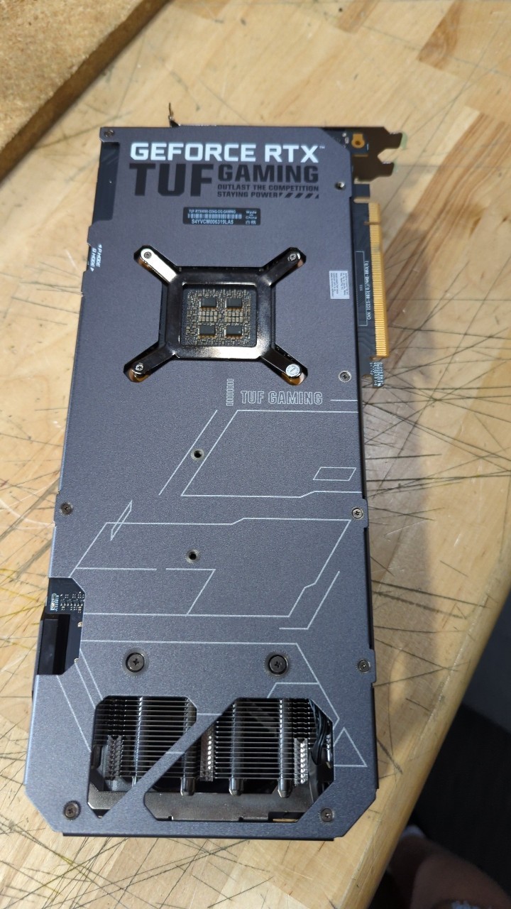BH ベストオファー：Asus GeForce RTX 40 - Graphics Card 24Gb Gddr6X のレビューと価格